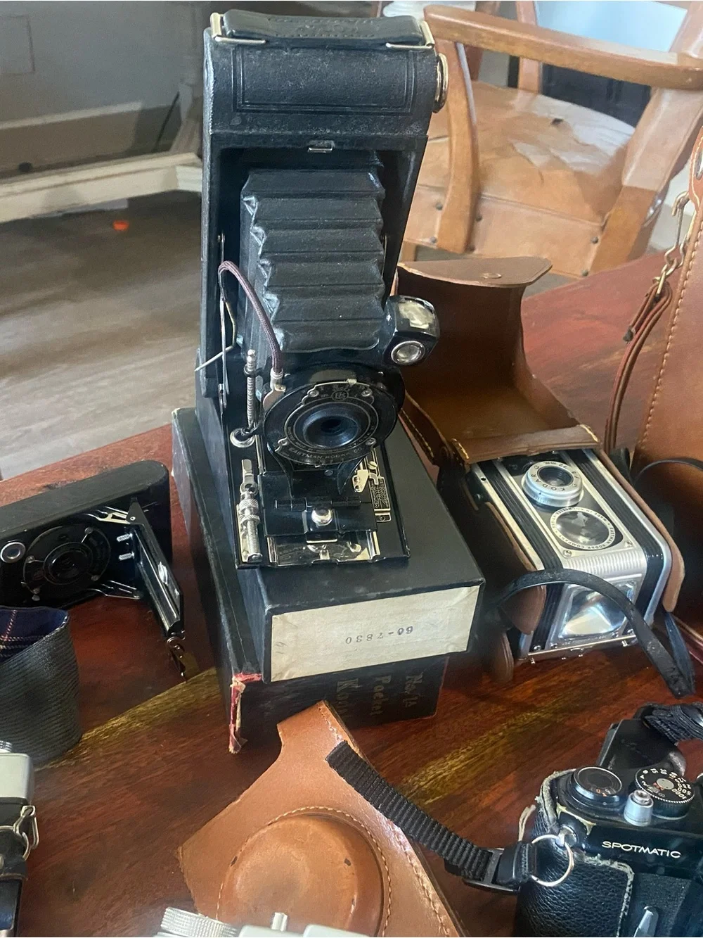 Vintage Mixed Film Cameras Bundle - Brown Leather Cases